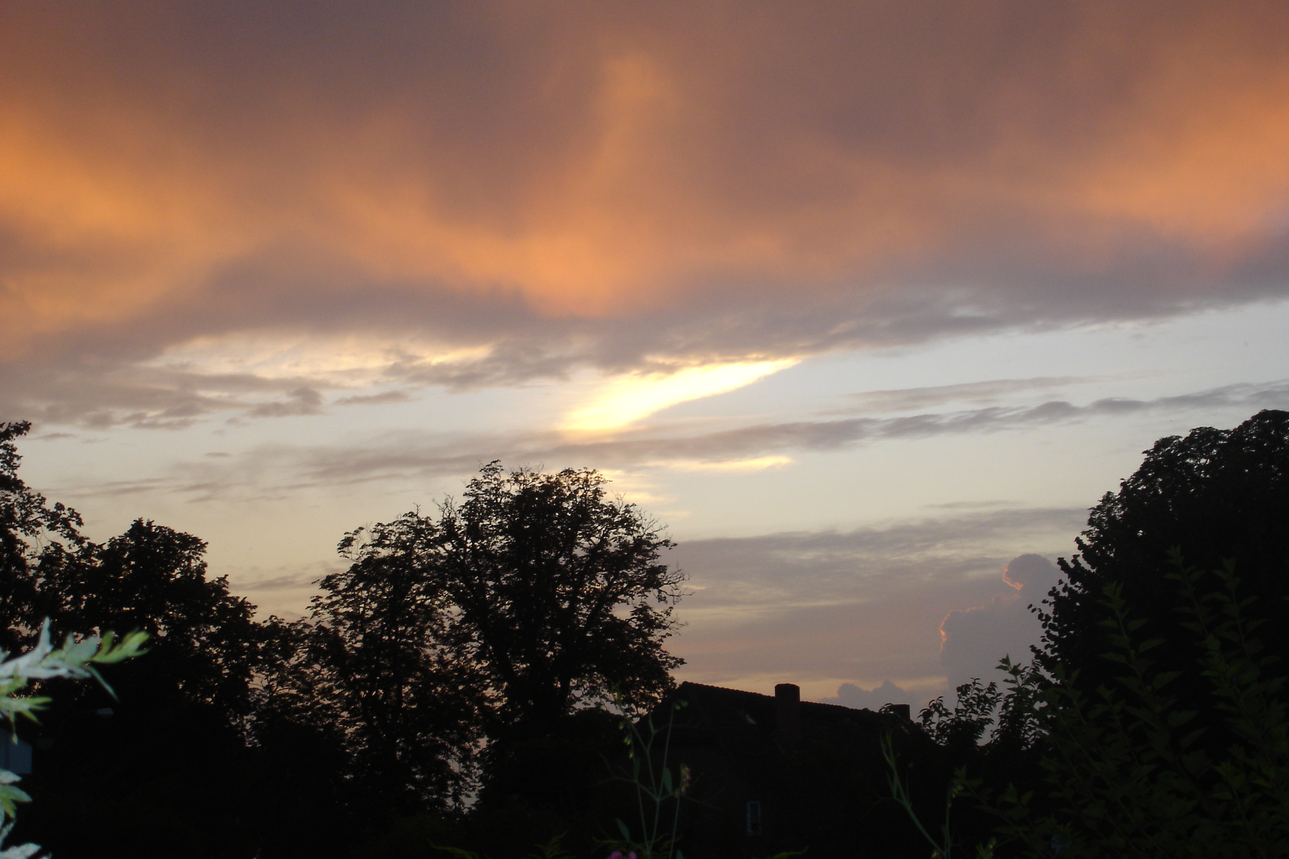 Gewitterwolken über Banzin